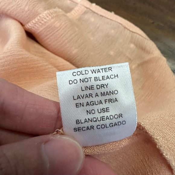 NWT ENTRO Ruffled Long Sleeve Tie Front V-Neck Blouse Top in Peach - Picture 8 of 9